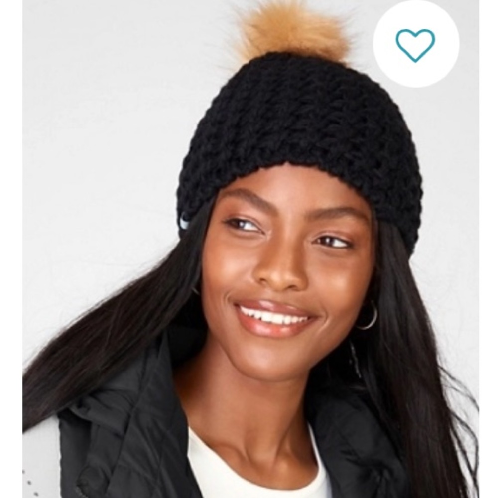 Fabletics knit hat w/ Pom (black/pink/red/cream)